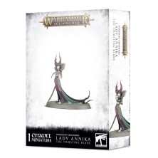 Warhammer Age of Sigmar: Soulblight Gravelord. Lady Annika La Espada Sedienta